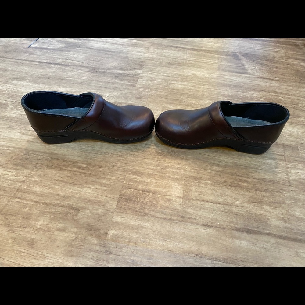 Dansko clogs - Picture 5 of 8